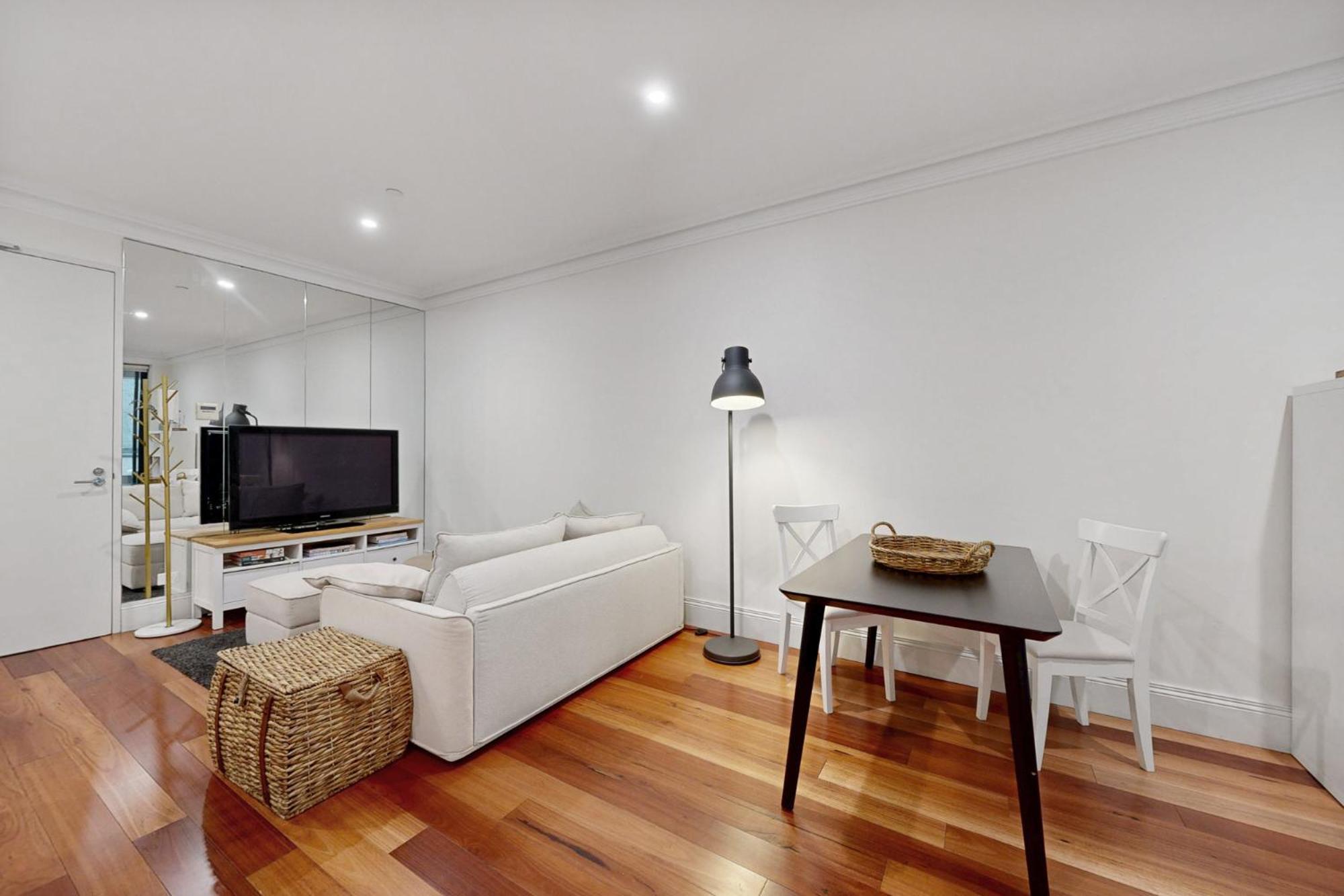 Stylish City Escape With Private Courtyard Apartment Sydney Exterior photo