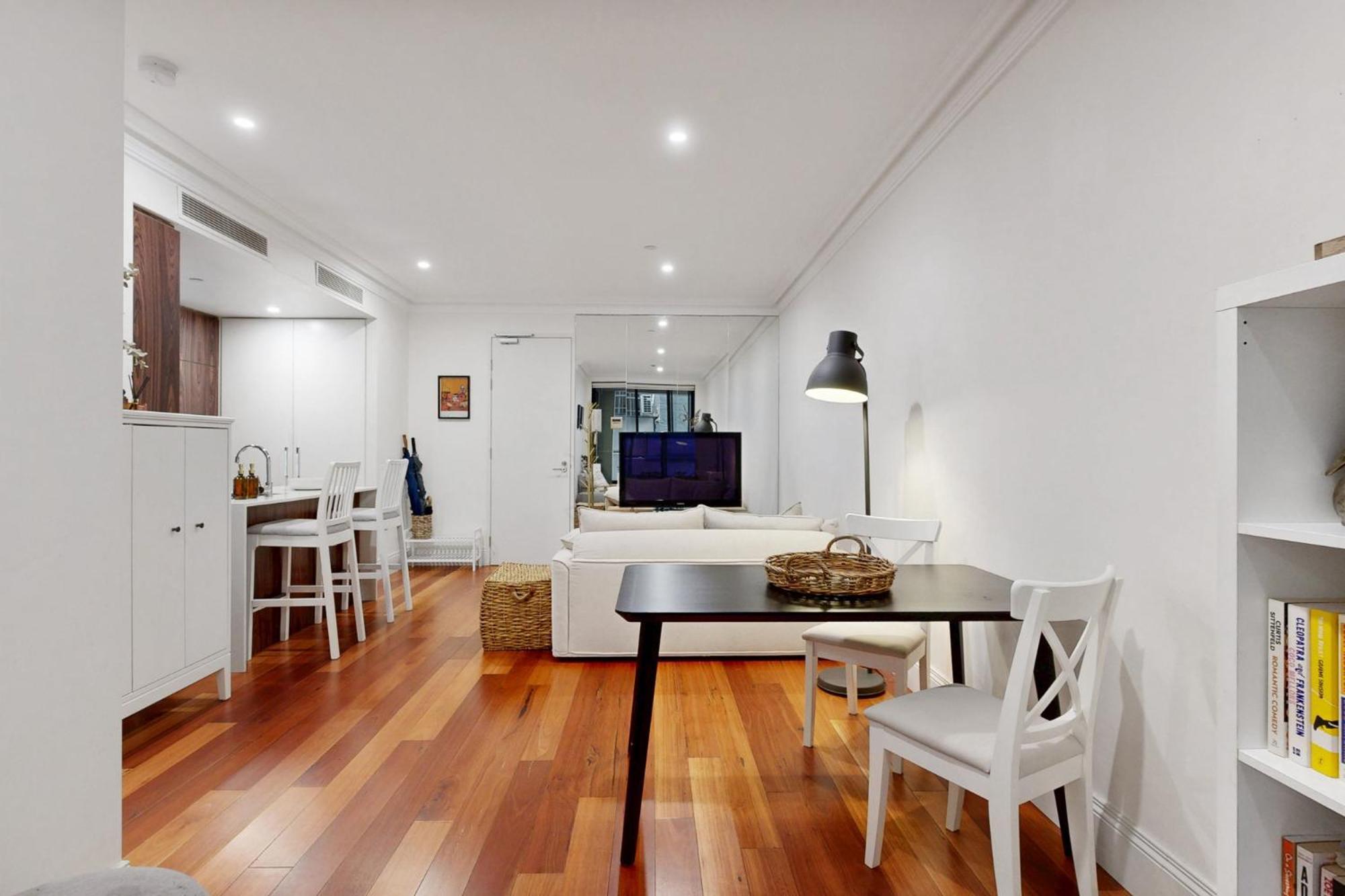 Stylish City Escape With Private Courtyard Apartment Sydney Exterior photo